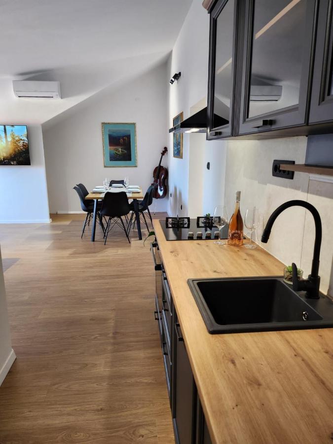 Apartman Libra Kaštela Esterno foto