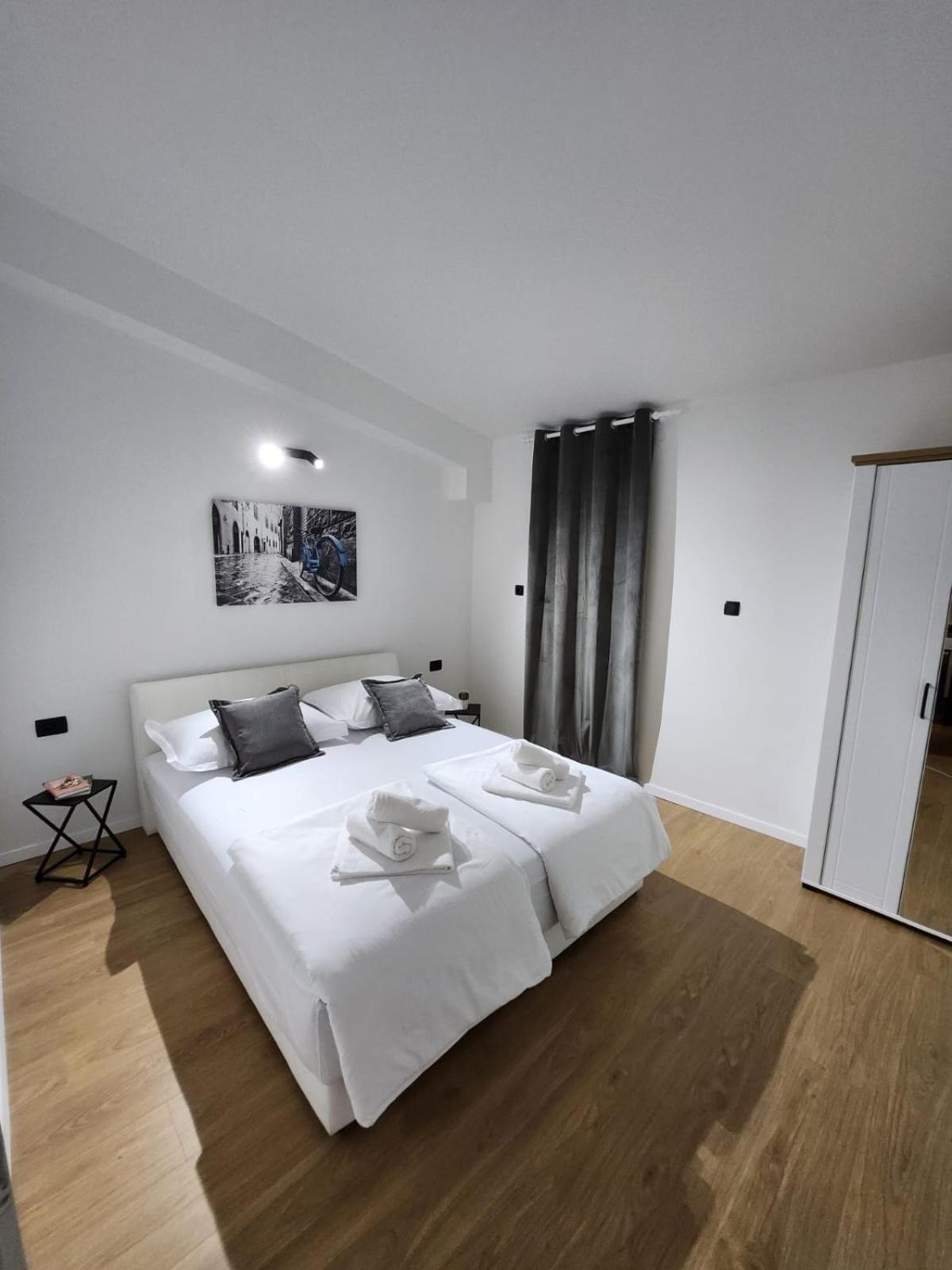 Apartman Libra Kaštela Esterno foto